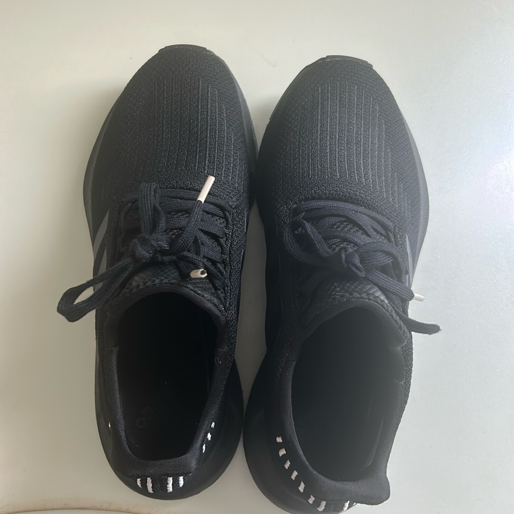 Adidas sneakers for women